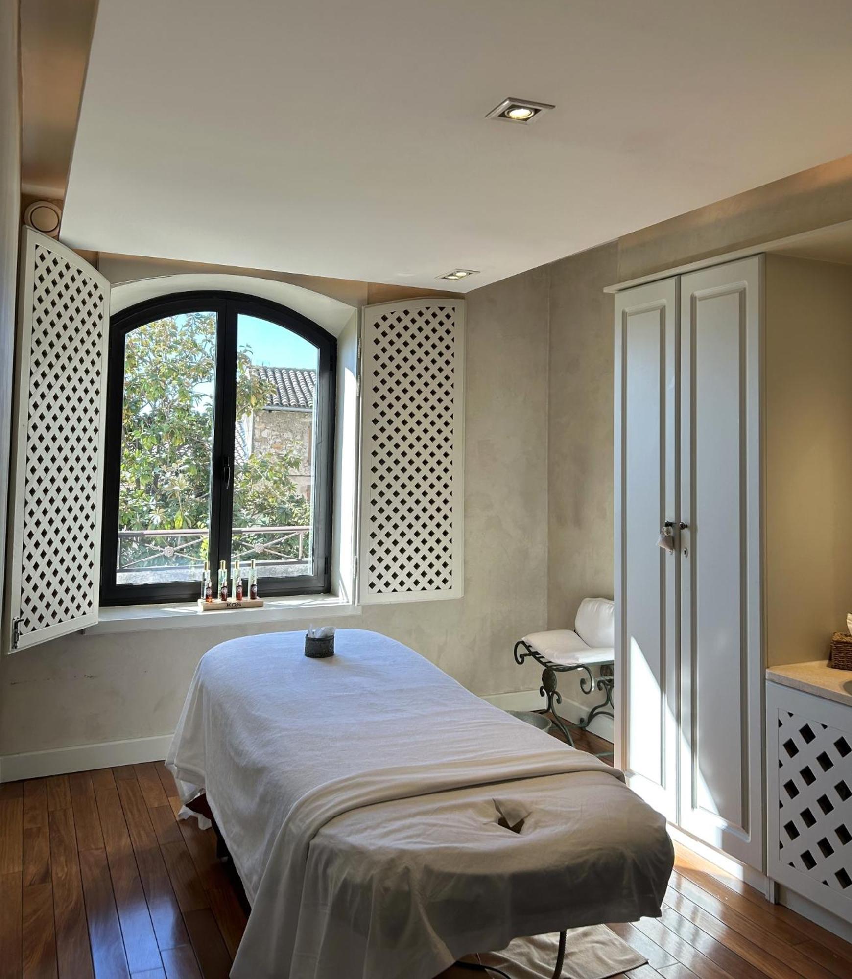 Maison Berard Hotel - Restaurant - Spa La Cadiere-d'Azur Exteriör bild